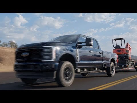 Ford goes slow on EVs, trucks cash to investors | REUTERS